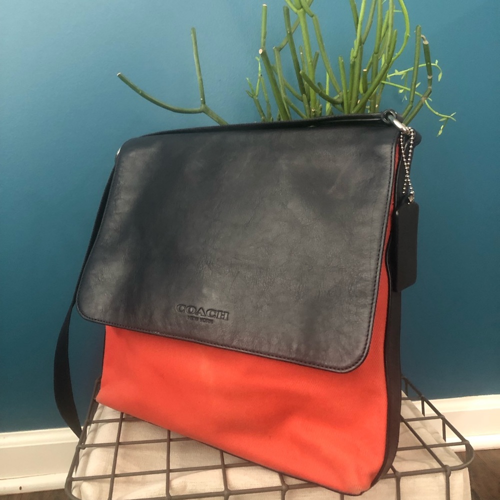 Coach Messenger bag